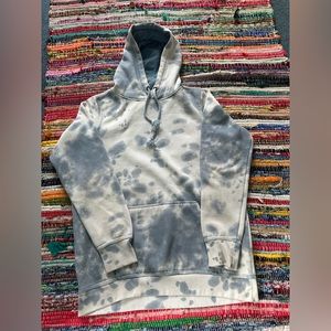 TYE DYE HOODIE LARGE